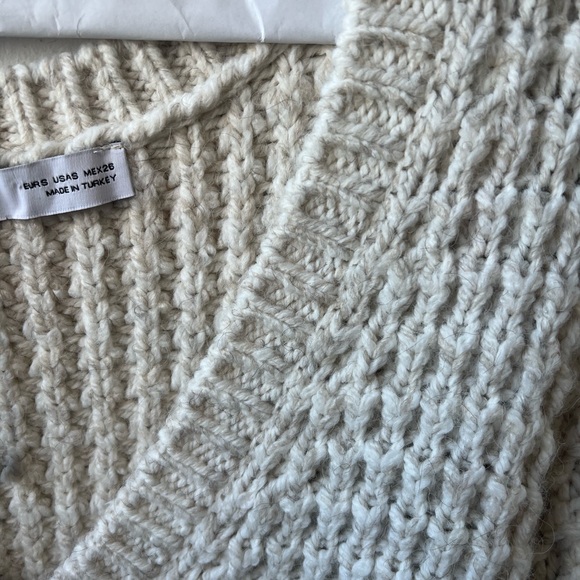 Zara Knit Long Sleeve Long Sweater - Picture 2 of 2